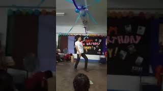 |Dancing dubstep for the first time