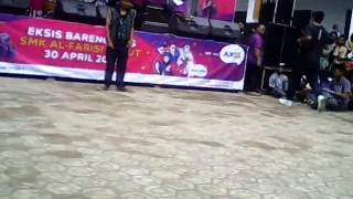 Smk Alfarisi – break dance vs dougie