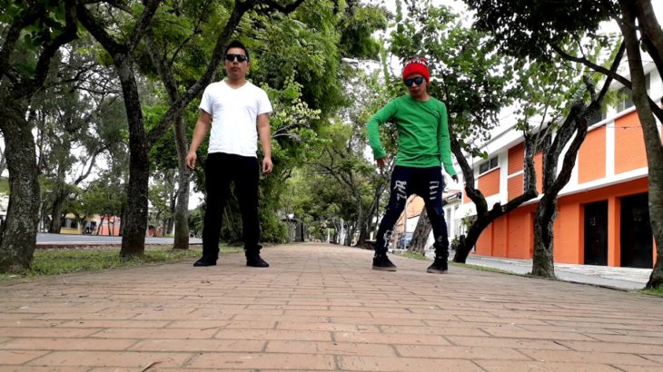 Dubstep Dance – Panda Eyes – Colorblind
