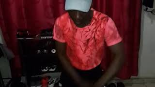 Treyz flexing wif de dance floor