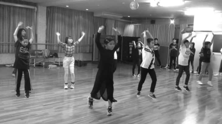 elite dance circle  WAACK LESSON  Lisa