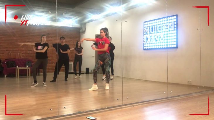Vogue dance