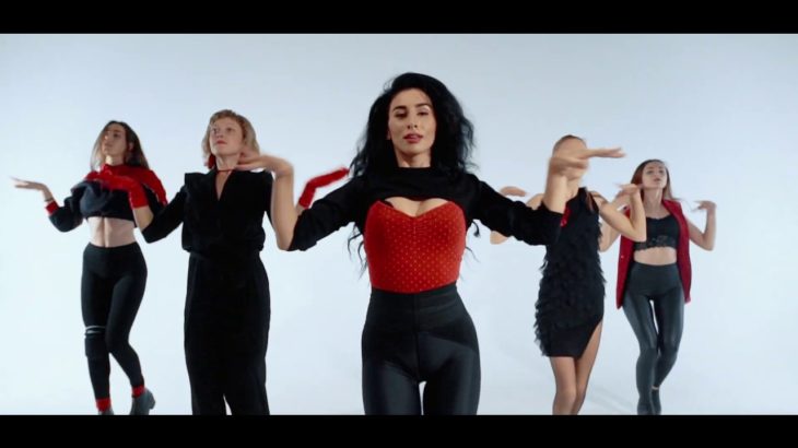 Teona-VOGUE(Madonna)