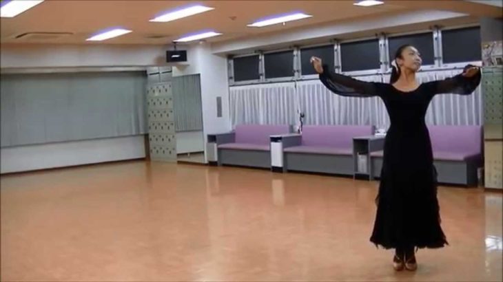 ワルツ初心者　女子ソロ　春日部AKIダンスアカデミー｜社交ダンス｜南桜井