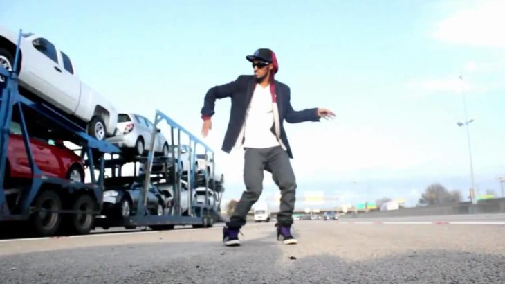 Crazy Dubstep Dance On The Freeway!