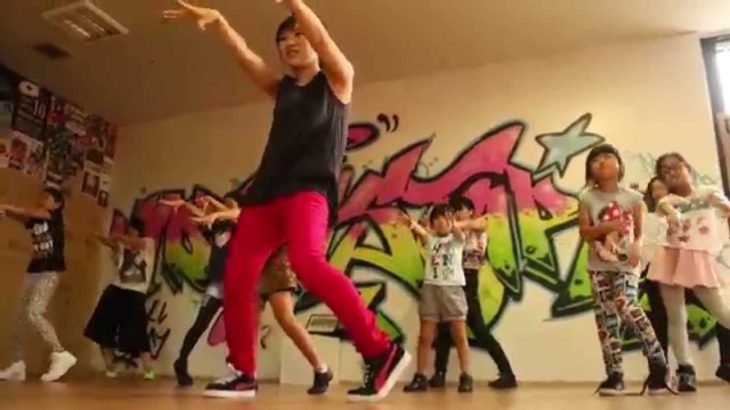 Dance studio Advanstar Waack lesson