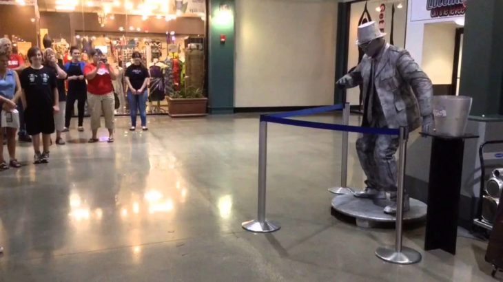 Dubstep Dance Battle: Me vs. Eclypse