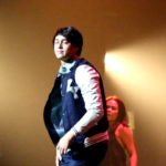 Enrique Gil dancing the Dougie!!