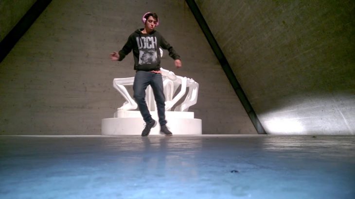 First of the year-scrillex/ LALEX dubstep dance junto a la obra de Pablo Atchugarri “la piedad”