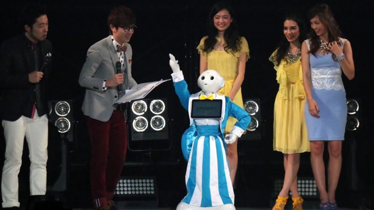 ペッパー がランウエーデビュー！歌とダンスも披露 ！ 「日本女子博覧会－JAPAN GIRLS EXPO 2015 春－」　#Pepper　#JAPAN GIRLS EXPO