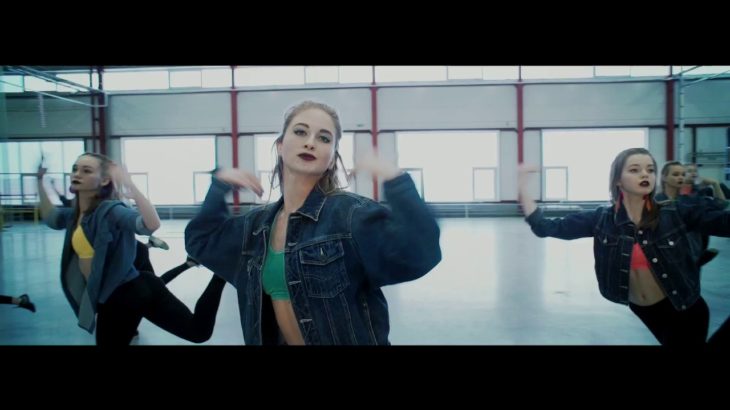JK – BITCH | Vogue dance by Zoe Karma
