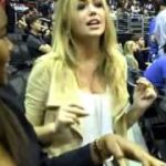 Kate Upton does the dougie