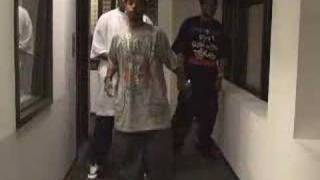 Learn To Do The “Dougie Dance”