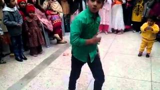 Love Dose Honey Singh Break Dance by Pakistani Little Boy