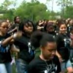 Michelle Obama Dances ‘The Dougie’   ‘The Running Man’ At Alice Deal Middle School (VIDEO).mp4