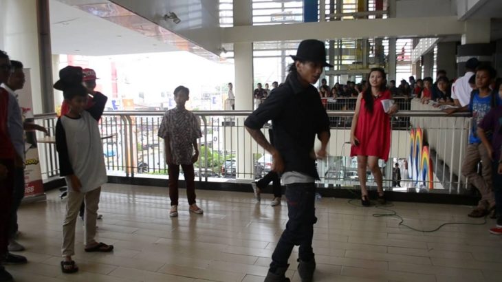 NiuBlock Junior VS Moses And Crew ( Battle Dougie Dance )