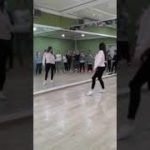 O mica parte din dance vogue