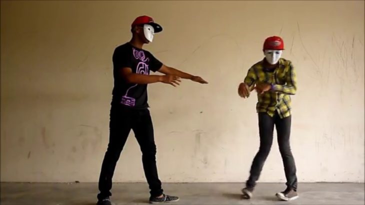 ROBOT DANCE DUBSTEP | EXPERTS | ROQUID