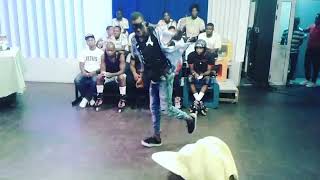 Robot step_”STV’ Moz dance krump dub step