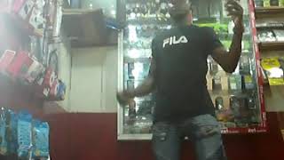 H-kęñzý stomp krump dance