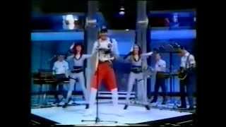 Q-FEEL “Dancing In Heaven Orbital Be-Bop” (proper sync)