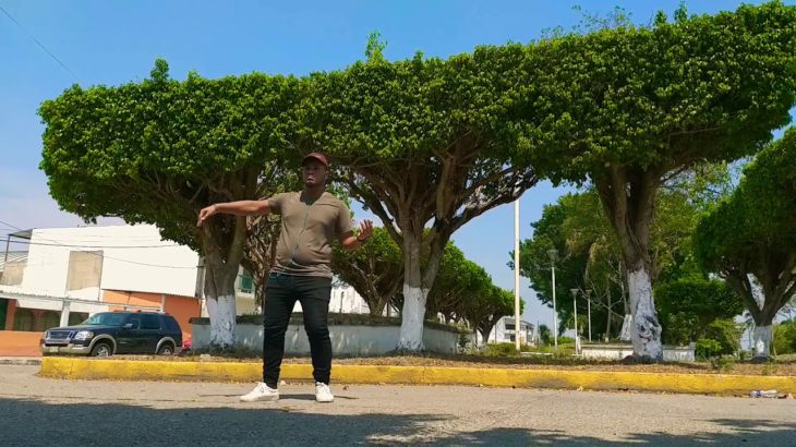COMO TÚ | LEÓN LARREGUI | DUBSTEP DANCE