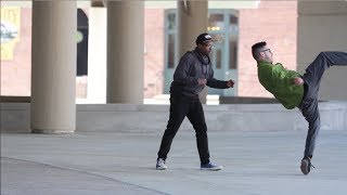 DUBSTEP DANCE SKRILLEX STRANGERS / EL TIRO & iCAMEO