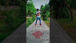 | Dance On Dubstep Beats by Rocking Gill |