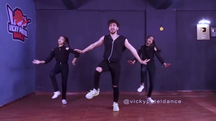 Dance Tutorial – Yeh Chand Koi Deewana Hai | Vicky Patel Choreography | Bollywood dubstep Song

130K