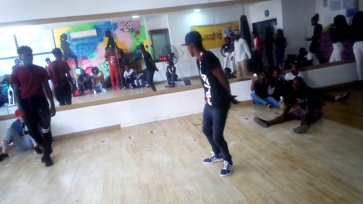 #Ango #Street #Dance danço o #Krump #Maddness com o #Afro #Beat…….2019