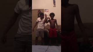 SIMXSANTANA FLEXIN N’ FLASHIN DANCE
