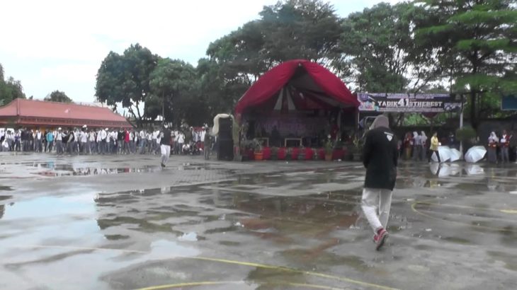 Dougie Dance Crew ft. Shuffle