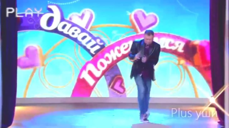 Oleg mongol flexing on russian Tv