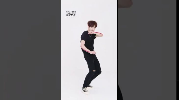 【UNINE】《VOGUE ME》酷枇杷舞 FreeStyle版 – 姚明明 Yao Mingming HD