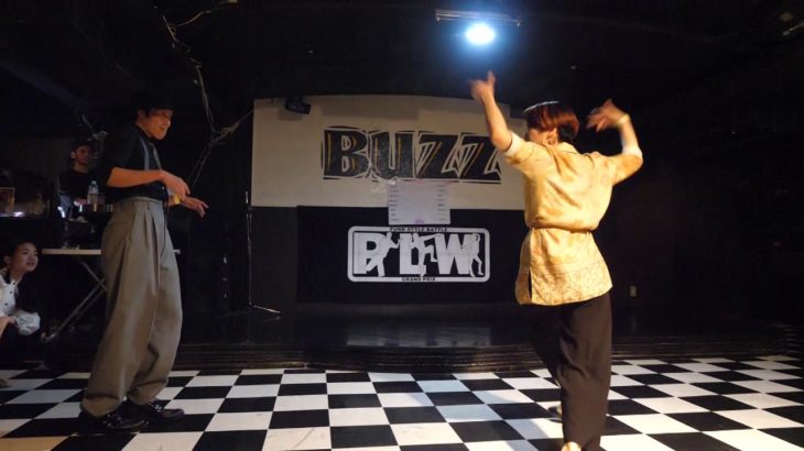 momoko vs Taka BEST16 W-1 東京予選 WAACK DANCE BATTLE