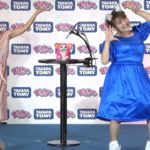 辻希美とりんごちゃんがダンスを披露！最新おもちゃ「Rizmo」が凄い！
