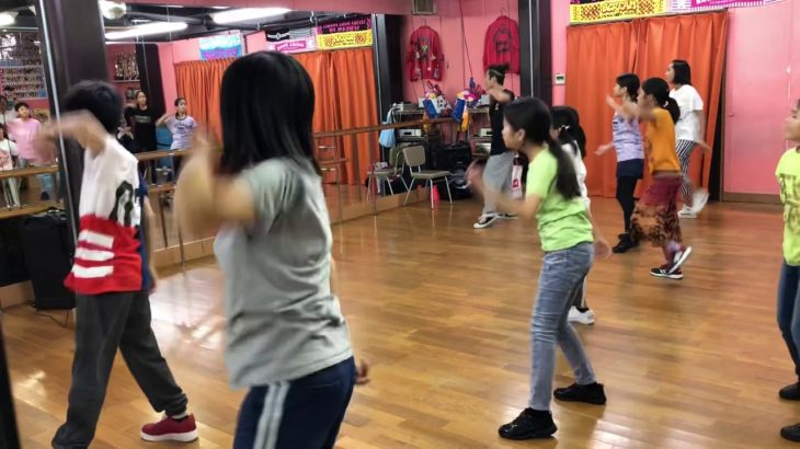 小学生〜中高生 最新のダンス術！金曜 waack