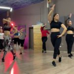 Dancing femme vogue