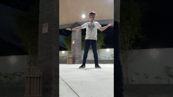 SpongeBobby – So Far Away Dubstep Dance Cover