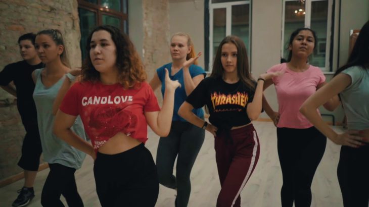 Vogue dance