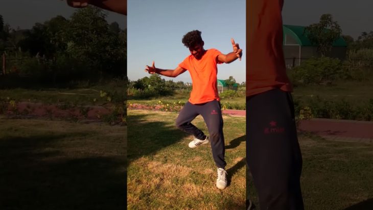 Krump freestyles dinosaur character #krumpfreestyle #dance #dancefreestyle #dancingkrump #Russikrum