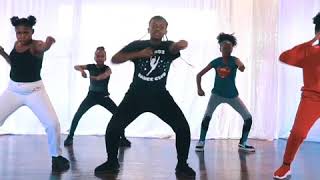 Learning to Krump with HallowDreamz at Layla’s Dance & Drum