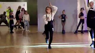 Vogue Dance Marks World