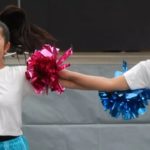 女子高生らによるダンス