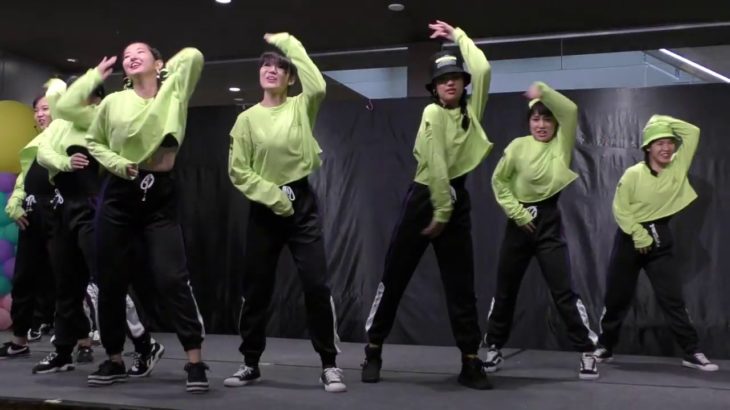 普天間高校ダンス部①　（イオン北谷）　沖縄の女子高生ダンス
