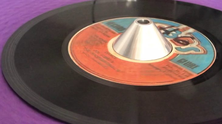 JOE GIBBS & THE PROFESSIONAL ~ Dance (HOME T4 ~ Reggae Dance, B Side)