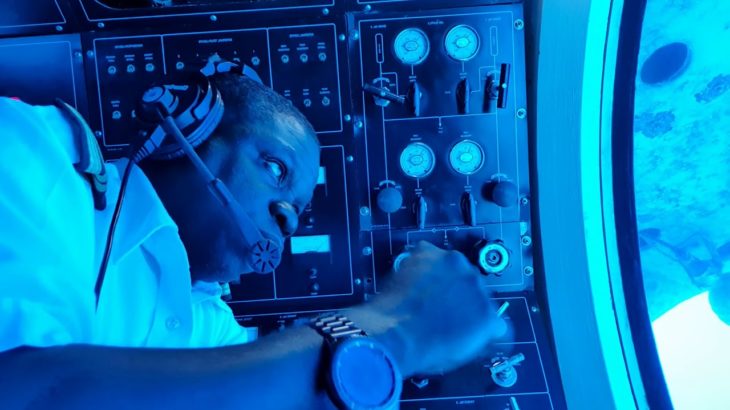 LA LEWIS THE FIRST REGGAE POP DANCE HALL ENTERTAINER  TO DRIVE A SUBMARINE  .PART 5