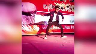 YEAH JO TERI PAYLO KI | POSTER LAGWADO | Dubstep remix | Dance performance | Poppin Nitish