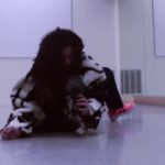 “KHLOE KARDASHIAN MAKEUP TUTORIAL VOGUE” VIDEO INTERPRETED BY TAIGA ULTAN AND WILLOW DUBOSE