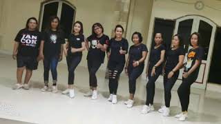 LAGU REGGAE NONA MANIS//Yudha rafra#Rajawali Line Dance//choreo by Ivon Zacharias//